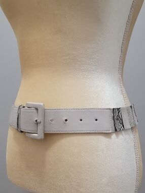 Women’s Wide Leather Belt in Bone with Snake skin Print Sz S